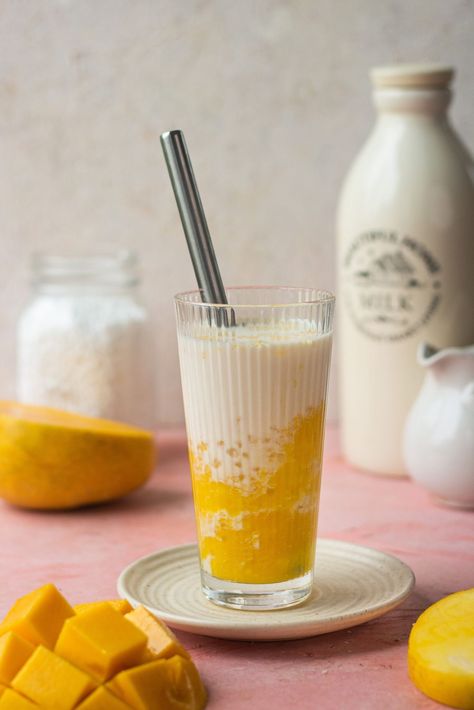 This drink is nostalgic, delicious and also it’s a Man-go crazy drink. Simple to make and so so refreshing.This Korean mango milk drink is so flavourful and fancy yet so simple and quick to make. All you need are good quality mangoes and boom you are done. Korean Mango Milk, Korean Drinks Recipe, Bake With Shivesh, Mixology Recipes, Korean Drinks, Cold Starbucks Drinks, Mango Drinks, Coffee Shop Branding, Smoothie Packs