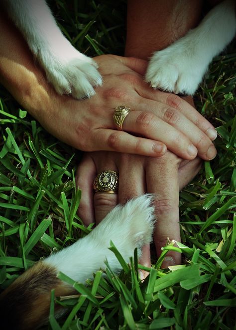 Engagement Photo by Lynea Upson with Aggie Rings - for the couple with more than one dog child. Couple And Pet Photoshoot, Couple And 2 Dogs Photoshoot, Engagement Photos With Dog And Cat, Couple With Puppy Photography, Couple And Their Dog Photos, Engament Photos, Dog Calendar, Photos With Dog, Engagement Shots