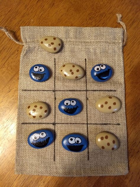 MBCREATIONSSTORE Trendy Diy, Painted Rocks Diy, Diy Camping, Crafts Christmas, Rock Painting Designs, Camping Crafts, Stone Crafts, Rock Crafts, Cookie Monster