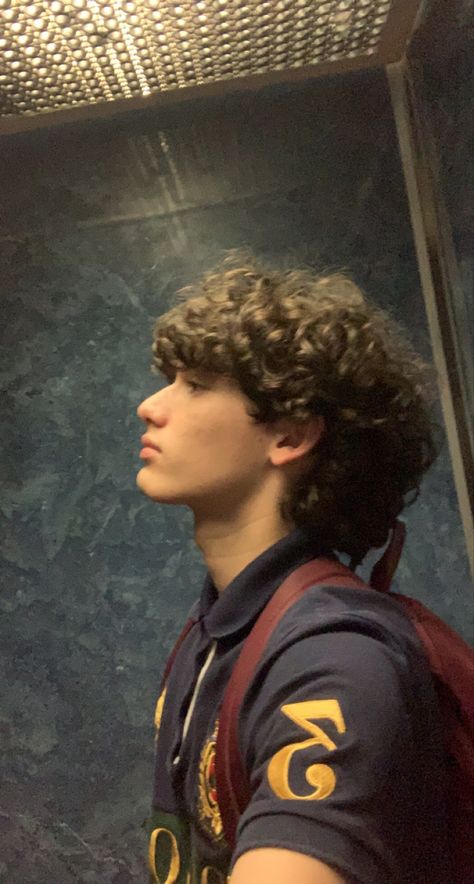 Perm Hair Men, Long Curly Hair Men, Curly Perm, 3a Hair, Mens Hairstyles Curly, Mens Haircuts Short Hair, Haircut Curly Hair, Men Haircut Curly Hair, Wavy Hair Men