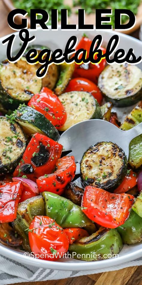 This is the best grilled vegetable recipe! Zucchini, mushrooms, bell peppers, tomatoes, and red onions are all tossed in a tangy rosemary marinade and grilled until perfectly tender. Whether using skewers, a grill mat or basket they turn out perfect every time! #spendwithpennies #grilledvegetables #sidedish #barbecue #grilling #summer #veggies Rosemary Marinade, Cena Light, Zucchini Mushrooms, Grilled Vegetable Recipes, Balsamic Marinade, Recipe Zucchini, Grill Mat, Vegetable Recipe, Grilled Veggies