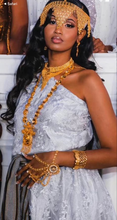 Ethiopian Jewelry Traditional, Oromo Wedding, Oromo Jewelry, Oromo Cultural Dress, Oromo Dress, East African Women, Habesha Jewelry, Oromo Culture, Habesha Culture