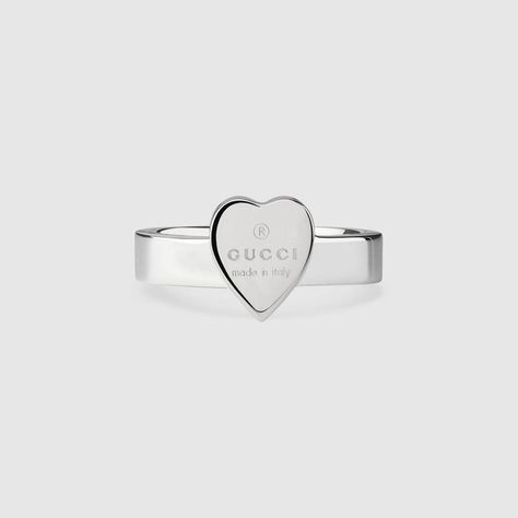 Love Heart Design, Womens Silver Jewelry, Jewelry Pakistani, Silver Heart Ring, Gucci Jewelry, Letter G, Jewelry Inspo, Dream Jewelry, Love Ring