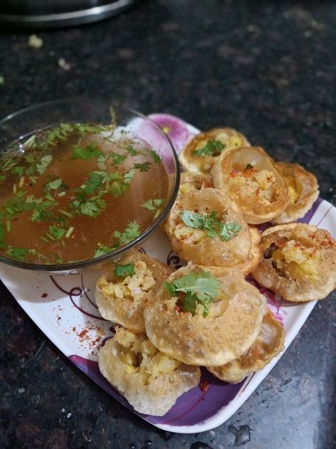 Golgappa Snap, Golgappa Photography, Panipuri Snapchat Story, Pani Puri Snap, Panipuri Snap, Golgappa Recipe, Friends Experience, Giant Pizza, Eating Food Funny