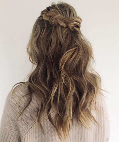 Wedding Half Updo, Half Up Half Down Braids, Sleek Braid, Braided Half Updo, Side French Braids, Second Day Hairstyles, Shaggy Hair, Hair Adviser, Braided Half Up