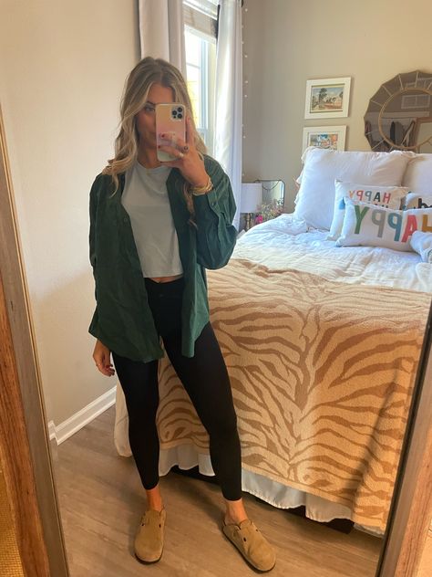 Woman’s Button Up Outfit, Button Up And Leggings Outfit, Leggings And Birks Outfit, Outfit Idea With Leggings, Cute Casual Spring Outfits For Women, Long Sleeve Summer Outfits Casual, Lazy Leggings Outfit Winter, Leggings Button Down Shirt Outfit, Cozy Casual Outfits Summer