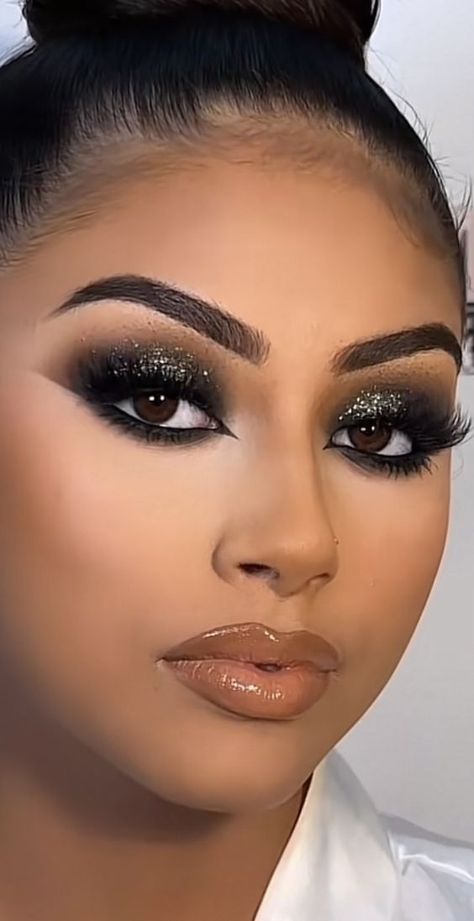 Sultry Eye Makeup Looks, Smokey Eye With Bling, Black Smokey Makeup Looks, Dramatic Make Up Looks, Deep Smokey Eye, Smokey Eye 2023, Black Glitter Smokey Eye Makeup, Dramatic Makeup Looks Smokey Eye, Elegant Black Makeup