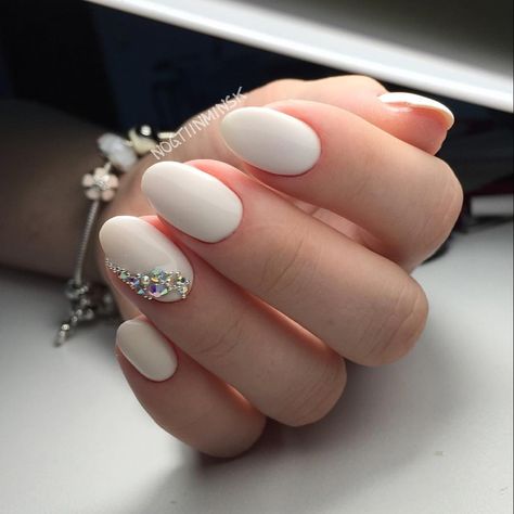 Wedding Nails For Bride Natural, Vintage Wedding Nails, Wedding Nail Art Design, Wedding Manicure, Wedding Nails French, Styles Ideas, Her Nails, Wedding Nails For Bride, Wedding Nails Design