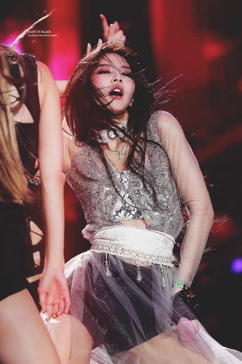 Jennie Hot Pics, Jennie Pics, Jennie Coachella, Blackpink Coachella, Coachella 2019, Paint It Black, Diy Vetement, Blackpink Wallpaper, Coachella Outfit