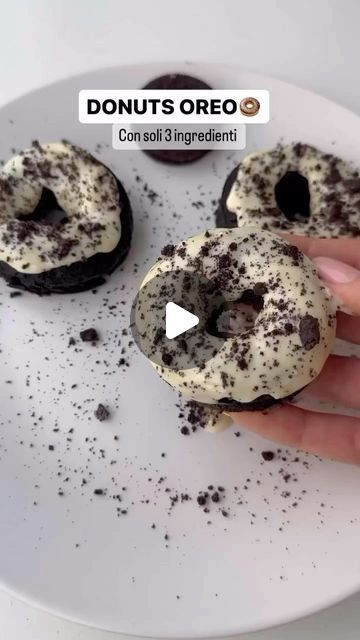 MERI RASOI 2024 | FOOD RECIPES | OREO DONUTS 🍩 😍

With only 4 ingredients, simple and fast let's prepare them together

You need:
-10 oreo
-1 tablespoon of yeast
-100ml... | Instagram Oreo Donuts, Cream Filled Donuts, Oreo Cream, Filled Donuts, Cake Factory, Delicious Donuts, Chocolate Protein, Donut Recipes, Oreo Cookies