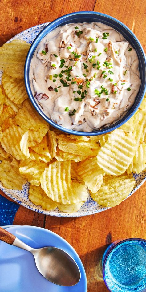 Tennessee Onion Dip Southern Living, Best Onion Dip, Onion Dip Recipe Easy, French Onion Chip Dip, Retro Appetizers, Summertime Appetizers, French Onion Dip Recipe, Homemade French Onion Dip, Onion Dip Recipe