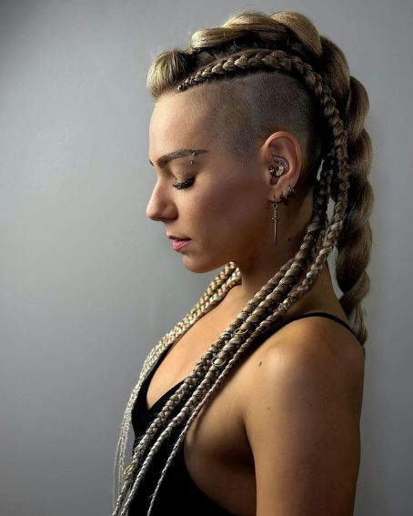 Female Viking Hairstyles Braids, Viking Braids Undercut, Viking Braids With Undercut Women, Female Viking Hairstyles Shaved Sides, Viking Mohawk Braid Woman, Long Hair Shaved Sides Female Viking, Side Shave Braid Hairstyles, Viking Hair Shaved Sides Women, Viking Mohawk Woman