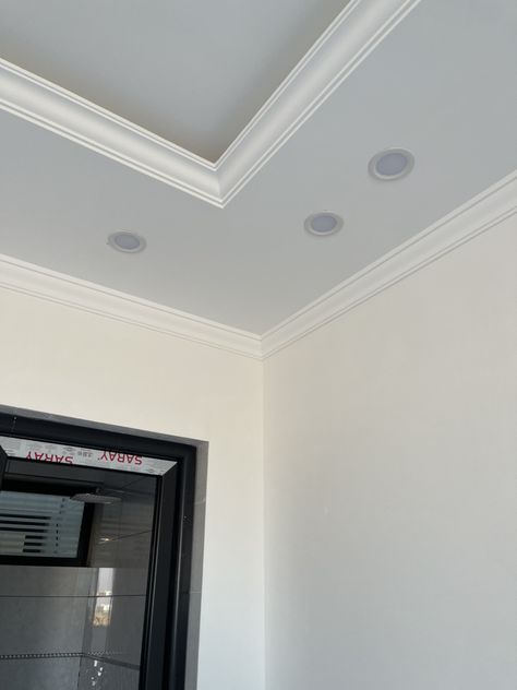 Cornice Design Ceilings, Simple Ceiling Design, Bedroom Decor For Women, Down Ceiling Design, Baseboard Trim, Tv Cabinet Design, House Ceiling Design, Gypsum Board, Bedroom False Ceiling Design