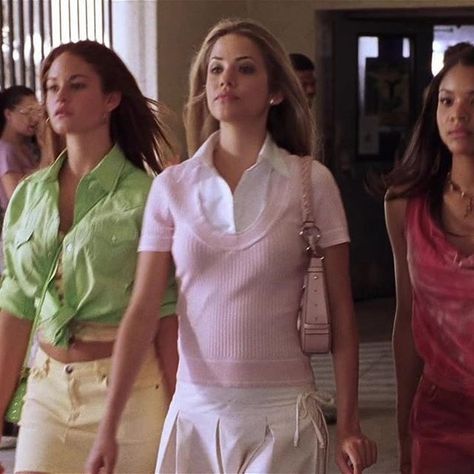 Look 80s, A Cinderella Story, Cinderella Story, Early 2000s Fashion, Teen Movies, Legally Blonde, Movies Outfit, 2000s Fashion Outfits, Movie Fashion