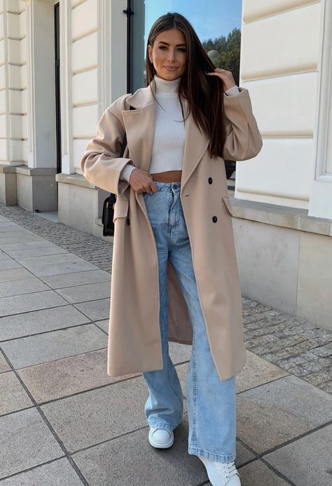 Mantel Beige Outfit, Beige Mantel Outfit, Outfit Mit Mantel, City Trip Outfit, Outfit Mantel, Tall Outfits, Beige Coat Outfit, Frühling Outfits, Mantel Inspiration