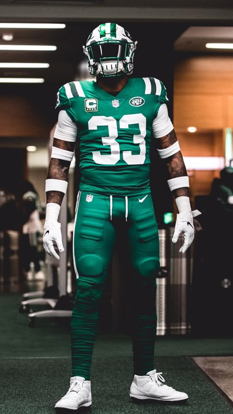 Derwin James Wallpaper, Derwin James, Touch Wallpaper, Cool Football Pictures, Football Swag, College Football Uniforms, Jamal Adams, American Football Uniform, American Football Uniforms