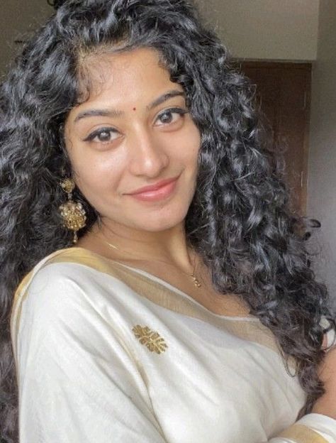 Curly Hair Indian Girl, Curly Hair Indian, Anjali Nair, Indian Curly Hair, Zombie Face, Curly Hair Beauty, King Anime, Playing With Fire, Anupama Parameswaran