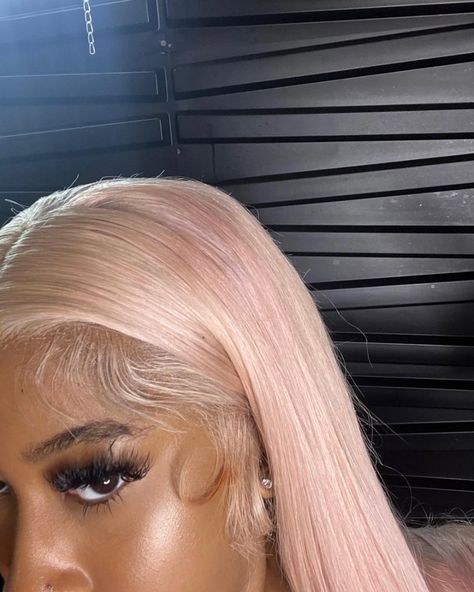 Ashy Pink, Fringe Wig, Hair Tea, Birthday Vibes, Lace Fronts, Blonde With Pink, Woman Hair, Dyed Hair Inspiration, Fasion Outfits