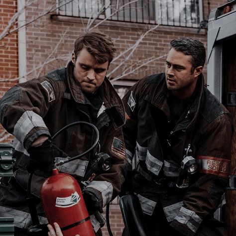 Chicago Fire Aesthetic, Fireman Aesthetic, Ethan Aesthetic, Firefighter Aesthetic, Matt Casey Chicago Fire, Firefighter Images, Michael Supernatural, Taylor Kinney Chicago Fire, Chicago Aesthetic