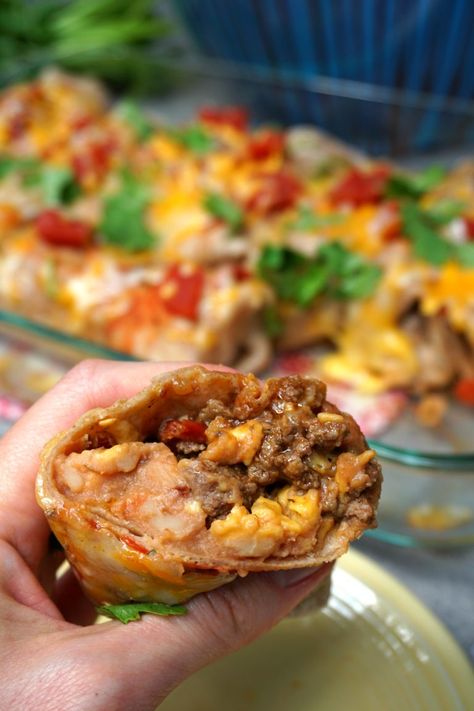 Burritos For A Crowd, Breakfast Burritos For A Crowd, Beef And Bean Burritos, Burritos Healthy, Breakfast Ideas For A Crowd, Ground Beef Breakfast, Bean Burritos, Big Families, Ideas For Breakfast