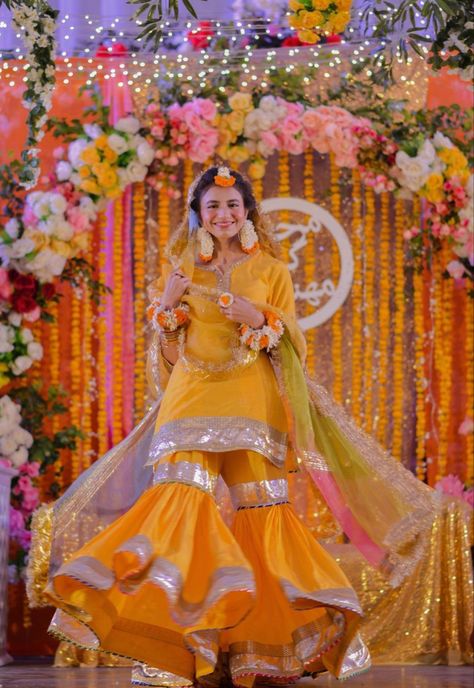 Shadi Function Dresses, Yellow Dress For Haldi Function Pakistani, Haldi Ceremony Decorations At Home Simple Muslim, Muslim Haldi Ceremony, Muslim Haldi Bride, Haldi Function Dress For Bride, Mayoun Dress, Ubtan Dress, Yellow Dress For Haldi Function