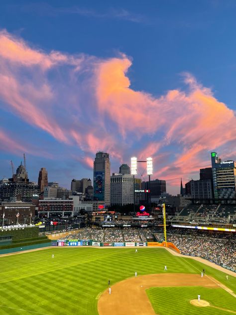 Detroit tigers sunset baseball game Detroit Tigers Stadium, Detroit Aesthetic, Baseball Wallpapers, Softball Aesthetic, Melanie Harlow, Baseball Wallpaper, Sports Lifestyle, Tiger Stadium, Sports Pics