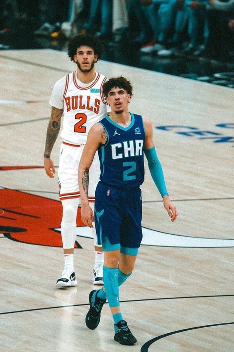 Lonzo Ball Wallpaper, Irving Wallpapers, Wallpaper Rap, Ja Morant Style, Best Dunks, Ball Wallpaper, Ball Aesthetic, Basketball Players Nba, Basketball Highlights