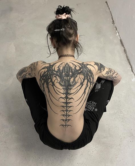 Back Tattoos Cybersigilism, Cybersigilism Back Tattoo, Cybersigilism Tattoo, Torso Tattoos, Sharpie Tattoos, Back Tattoo Women, Discreet Tattoos, Spine Tattoos, Dream Tattoos