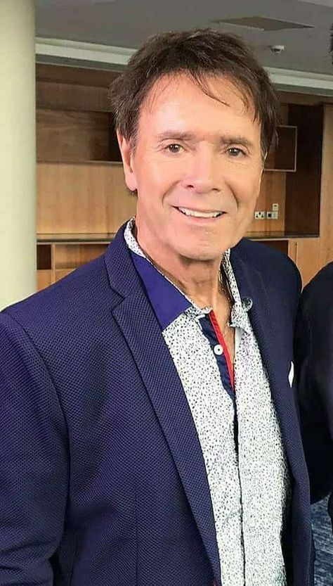 Sir Cliff Richard, Selfie Picture, Cliff Richard, New Picture, Love K, Singers, Quick Saves