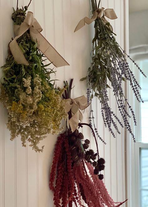 Hanging Dried Flowers As Home Decor - Pure Happy Home Hanging Dried Flowers, Juniper Green, Floral Tape, Dry Flowers, Hanging Flower Wall, Hanging Flowers, Happy Home, Dried Flower Bouquet, Dried Flower Arrangements