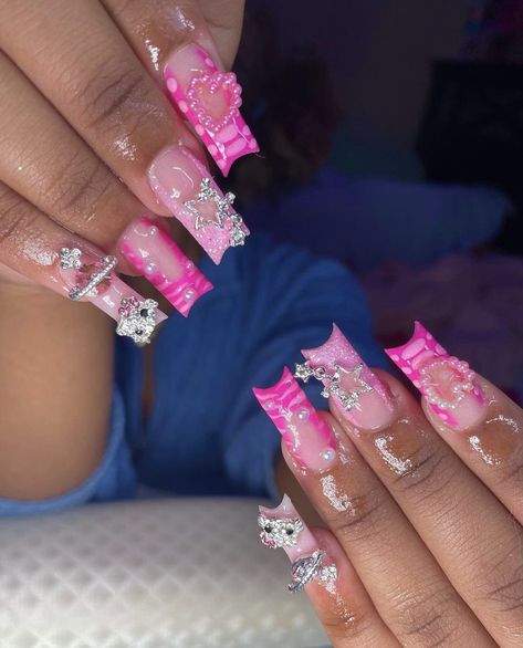 nails Nails Acrylic Crazy Art Ideas, Acrylic Nails Extra Designs, Med Acrylic Nails Square, Pink Nail Charms, Cute Long Nails With Charms, Cute Nails Acrylic With Charms, Medium Length Junk Nails, Spring Junk Nails, Nails Acrylic Black Women