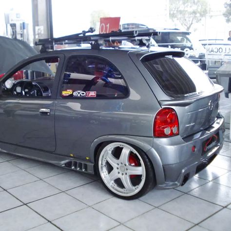 Resultados de la búsqueda de imágenes: chevy pop 2010 deportivo - Yahoo Search Chevy C2 Tuning, Chevy C2, Chevy Pop, Corsa Wind, Chevrolet Corsa, Car Modified, Vauxhall Corsa, Body Kit, Wagons