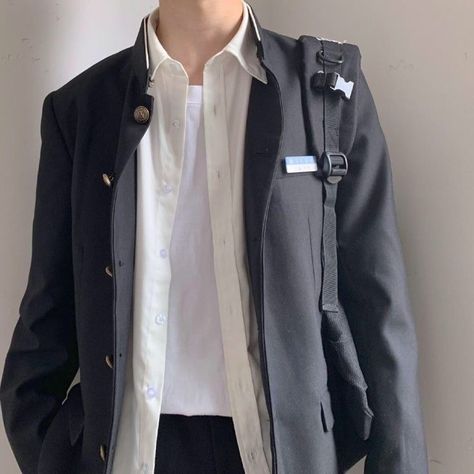 Male School Outfits, School Uniform Outfits Boys, Gakuran Uniform, School Uniform Japan, Ulzzang Dress Formal, Male School Uniform, Korean Uniform School, Blue Outfit Men, Drunk Dazed