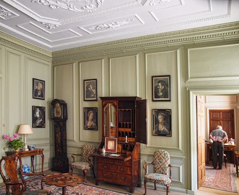 Belton House, Salisbury Wiltshire, 18th Century House, Georgian Interiors, House Green, English Interior, Georgian Architecture, Green Room, English Design