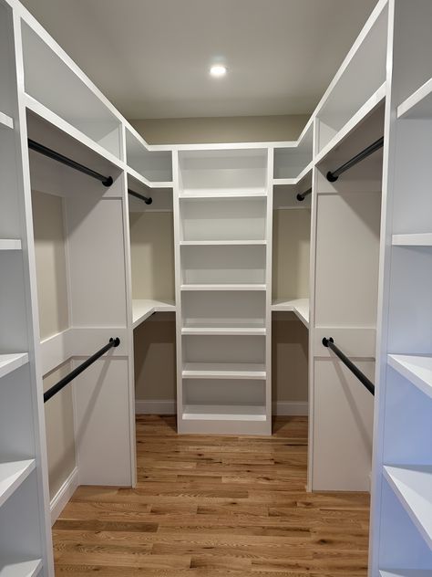 Walking Closet For Small Room, How To Build Walk In Closet, Walk In Closet Ideas Wood, 13x6 Walk In Closet, Simple Closet Remodel, Long Small Closet Ideas, Wall In Closet Design, Maximize Small Walk In Closet Space, Long Master Closet Layout