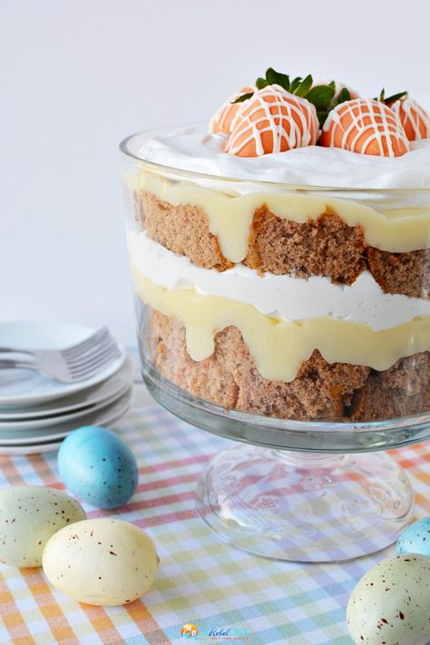 Easter Trifle Desserts, Carrot Cake Trifle, Cake Trifle, Blueberry Coffee Cake Recipe, Easter Carrot Cake, Easter Dessert Table, Easter Cookie Recipes, Soft Cookie Recipe, Easy Easter Desserts