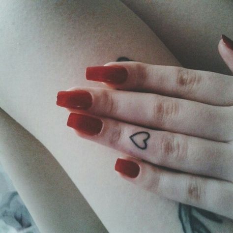 Heart finger tattoo -CC Heart Tattoo On Finger, Red Heart Tattoos, Tattoo Finger, Small Finger Tattoos, Finger Tattoo For Women, Finger Tattoo Designs, Small Hand Tattoos, Little Tattoos, Trendy Tattoos