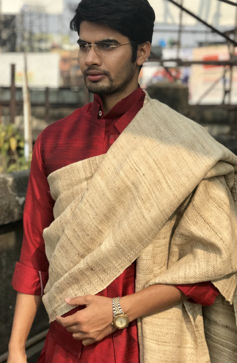 Bengali Men Aesthetic, Bengali Mens Traditional Wear, Bengali Outfit, Bengali Hairstyle, Aftab Shivdasani, Indian Garments, Bengali Aesthetic, Traditional Indian Mens Clothing, Mens Traditional Wear