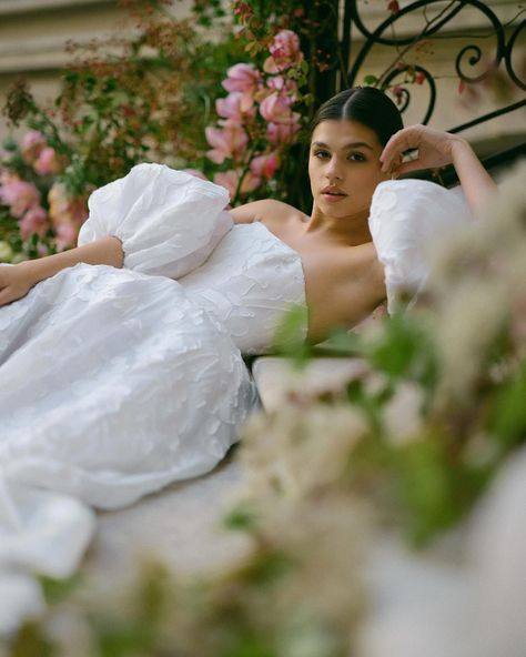 The dreamiest floral design by @refletsfleurs at @hotelalfredsommier. Save this as inspo for your ceremony decor. ❤️‍🔥 Editorial for @wed_vibes Planner & designer @somethingblueproductions Photographer @laurenalatriste Florals design @refletsfleurs Videographer @candidaandmaxjan Venue @hotelalfredsommier MUAH @linda.lynn.mua Editorial producer @tattiko Set Styling @dnabydani Dresses @rimearodaky Stationery @olympicplaceprints Jewelry @thomassabo Accessories @1940bridal Linen @bbjlatavola... Paris Wedding Venue, Dreamy Bride, Bridal Bouquet Styles, Floral Ceremony, Tropical Flower Arrangements, Garden Theme Wedding, Off Shoulder Wedding Dress, Destination Wedding Inspiration, Paris Wedding