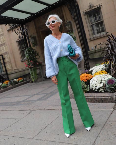 25 Pairs of Premium Trousers to Try for Spring | Who What Wear UK Outfits With Trousers, Grece Ghanem, Trouser Outfit, Green Trousers, Trouser Style, Green Pants, Colourful Outfits, Looks Style, Work Attire