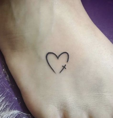 April Tattoo Ideas, Tattoo Ideas For Guys, Small Cross Tattoos, Cross Tattoos For Women, Cross Tattoos, Shape Tattoo, Tattoo Henna, Cross Tattoo Designs, Inspiration Tattoos