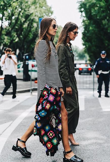 crochet summer street style fashion outfit inspiration04 | Flickr Milan Fashion Week Street Style, Mode Tips, Walking Down The Street, Blazer Outfit, Milan Fashion Weeks, Women Street, Street Style Chic, Moda Vintage, Street Style Inspiration