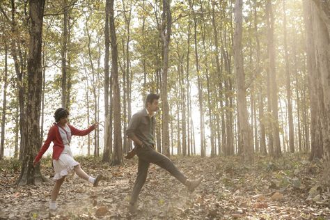 Barfi and Jhilmil enjoy a happy walk in the woods! Barfi Movie Aesthetic, Barfi Movie, Happy Movie, Red Roses Wallpaper, Happy Birthday Love Quotes, Iconic Movie Posters, Movie Cast, Film Buff, Indian Cinema