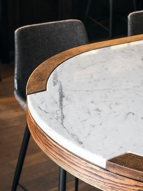 Black Chairs, Table With Marble, Diy Furniture Bedroom, Restaurant Tables, Restaurant Furniture, Furniture Details, Hospitality Design, Furniture Dining Table, Marble Table