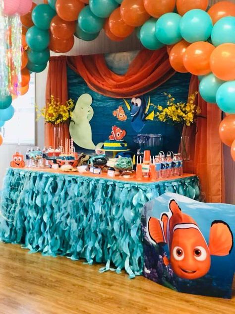 Finding Nemo/Dory Birthday Party Ideas | Photo 2 of 39 | Catch My Party Dory Birthday Party Ideas, Finding Nemo Birthday Party Ideas, Finding Nemo Decorations, Nemo Party Decorations, Nemo Birthday Party Ideas, Nemo Baby Shower, Finding Dory Birthday Party, Finding Nemo Baby, Dory Birthday Party