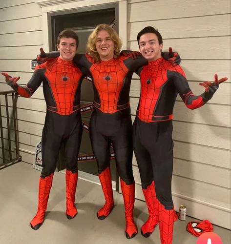 Spiderman Cosplay Men, Spiderman Unmasked, Spider Man Unmasked, 2099 Spiderman, Spiderman Costumes, Gay Costume, Spider Man Costume, Spiderman Outfit, Trio Costumes