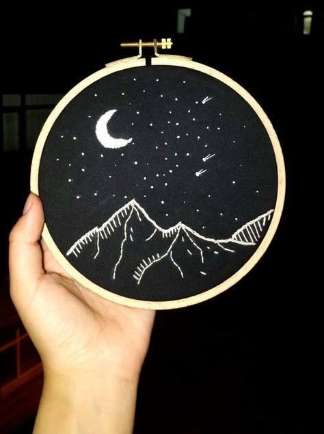 Night Sky Embroidery Pattern, Black Background Embroidery, Embroidery Night Sky, Night Sky Embroidery, Starry Night Embroidery, Embroidery On Black Fabric, Night Embroidery, Stars Embroidery, Embroidery Hoop Art Diy