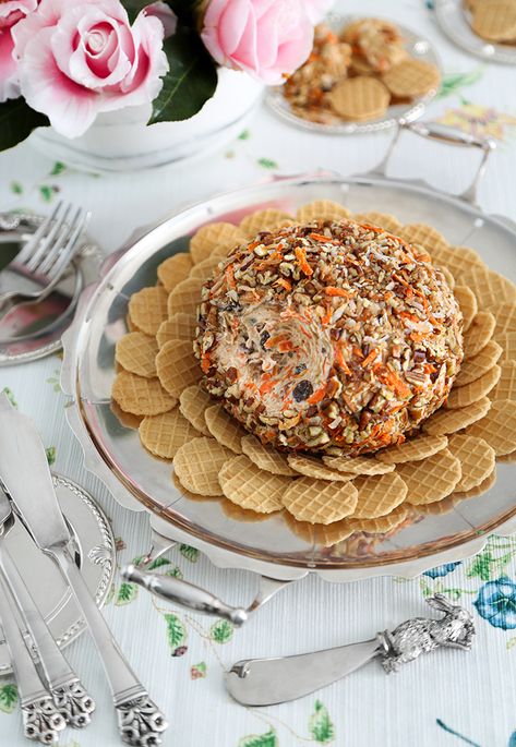 Carrot Cake Cheese Ball Carrot Cake Dip, Easter Cheese Ball, Cheese Ball Recipe, Cake Dip, Holiday Cheese, Party Bites, Carrot Cake Cheesecake, Sweet Dips, Easter Goodies