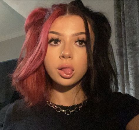 Two Tone Pink And Purple Hair, Splitdye Hair Short, Half Purple Half Brown Hair, Purple Hair Half, Half Pink Half Brown Hair, Shoulder Length Hair Dyed, Hair Dye Inspo Short Hair, Pink And Black Split Dye, Half And Half Dyed Hair