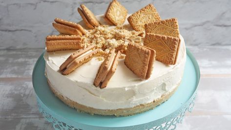 Custard Cream Cheesecake | Baking Mad Custard Cream Cheesecake, Cheesecake Recipes Easy, Toblerone Cheesecake, Banoffee Cheesecake, Chocolate Cheesecake Bites, No Bake Vanilla Cheesecake, Chocolate Strawberry Cheesecake, Easy Strawberry Cheesecake, Delicious Cheesecake Recipes